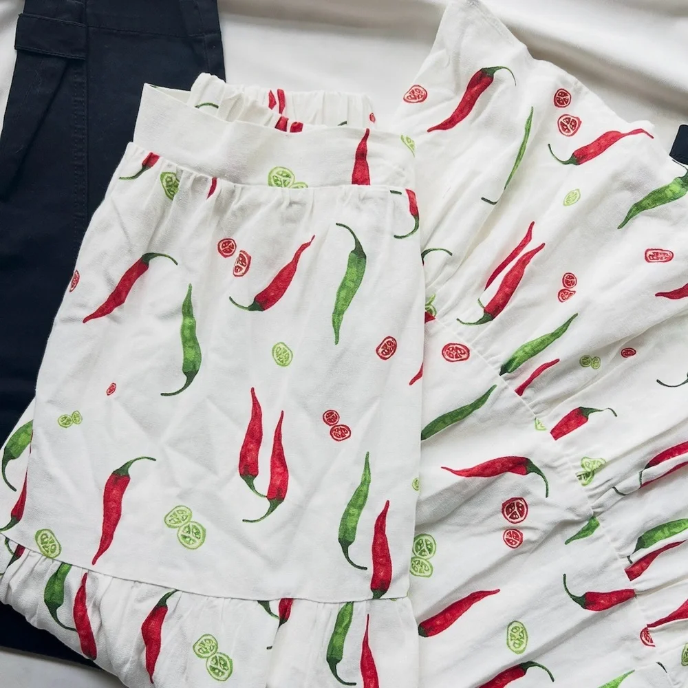 NWOT Aqua red + white chili pepper Skirt ✨🌶️ - Picture 2 of 5